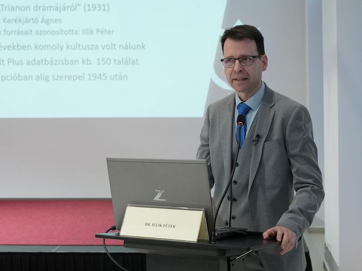  Trianon konferenciáján Dr. Illik Péter Ferenc